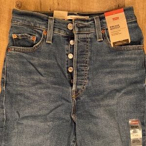 Levi’s Ribcage Bootcut Jeans